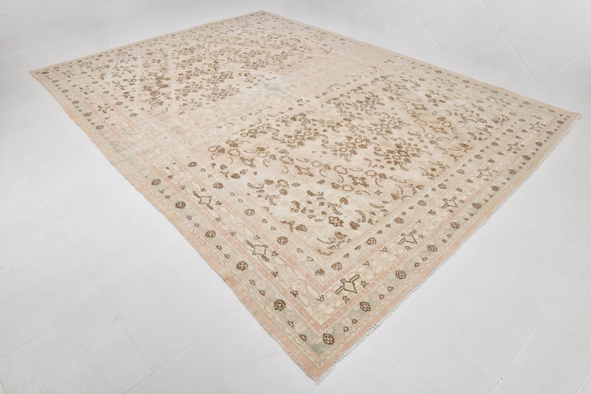 8x11 Oversize Brown Classic Persian Rug, 255x348Cm