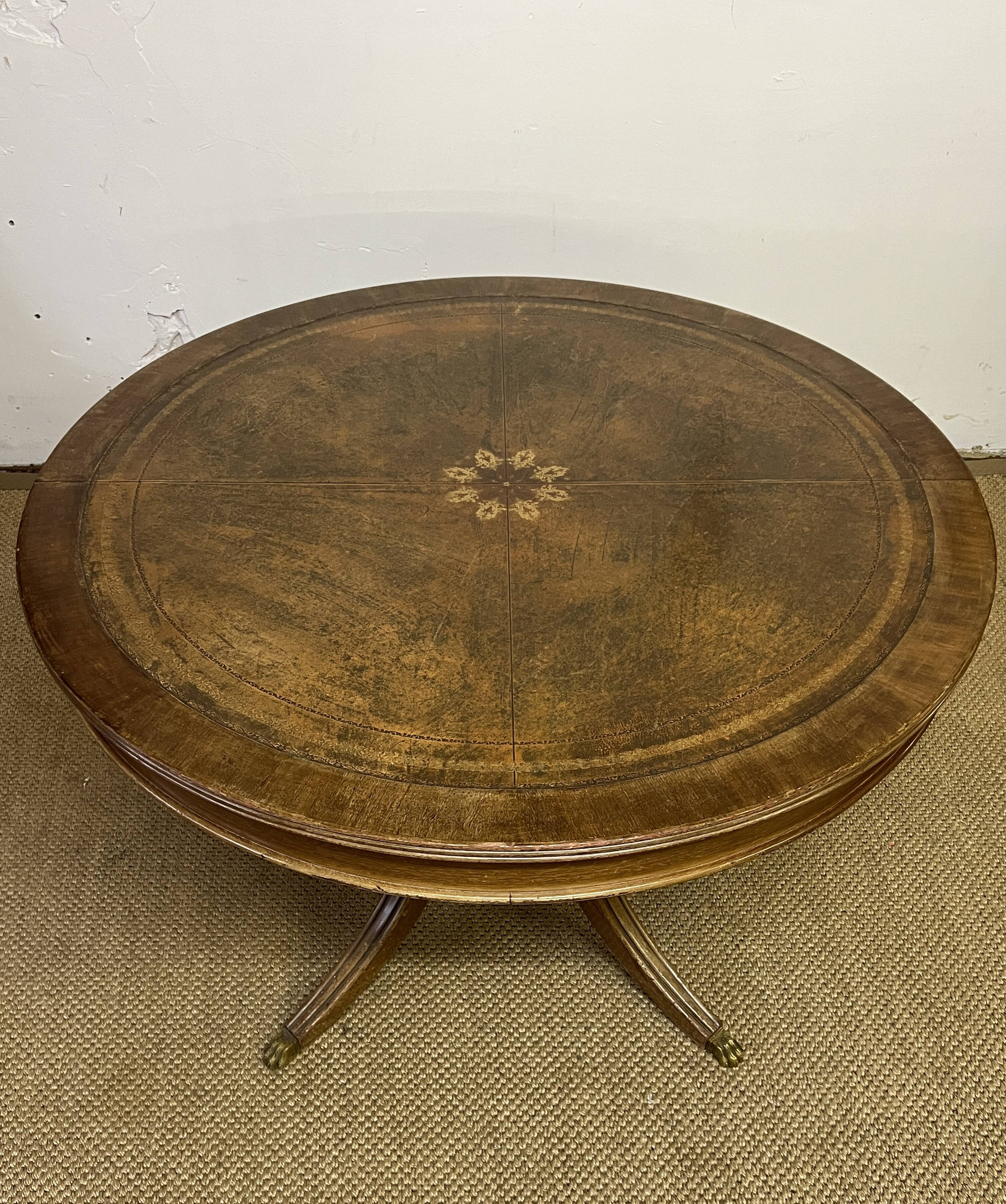 Empire style round table "Lion's Paws"