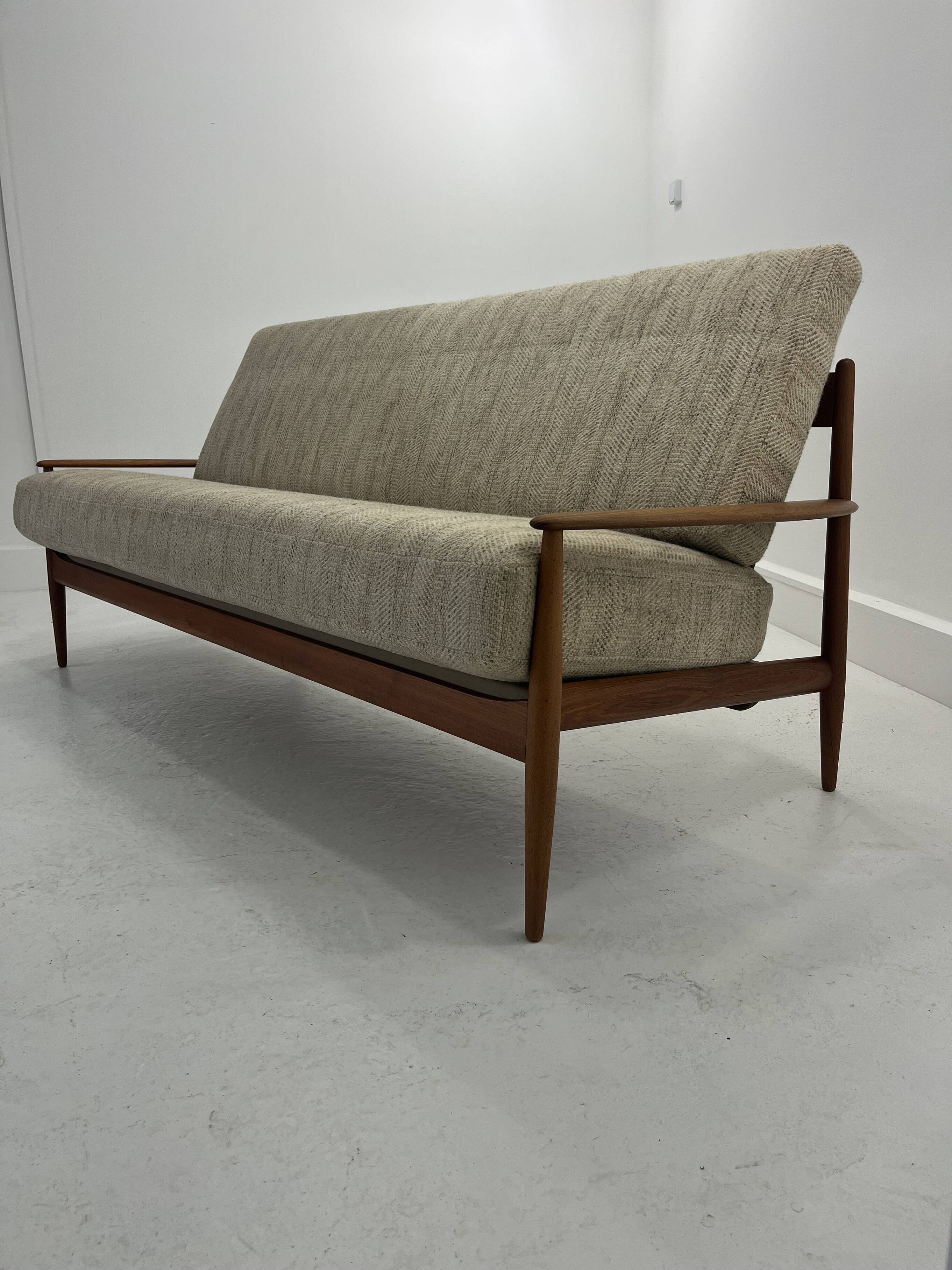 Teak Sofa FD 118 by Grete Jalk for France & Daverkosen, 1950s
