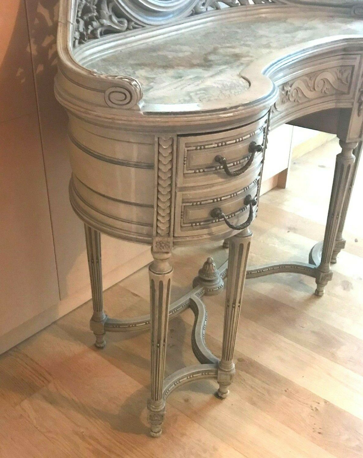 Louis XVI-style kidney hairdresser in patinated hetre