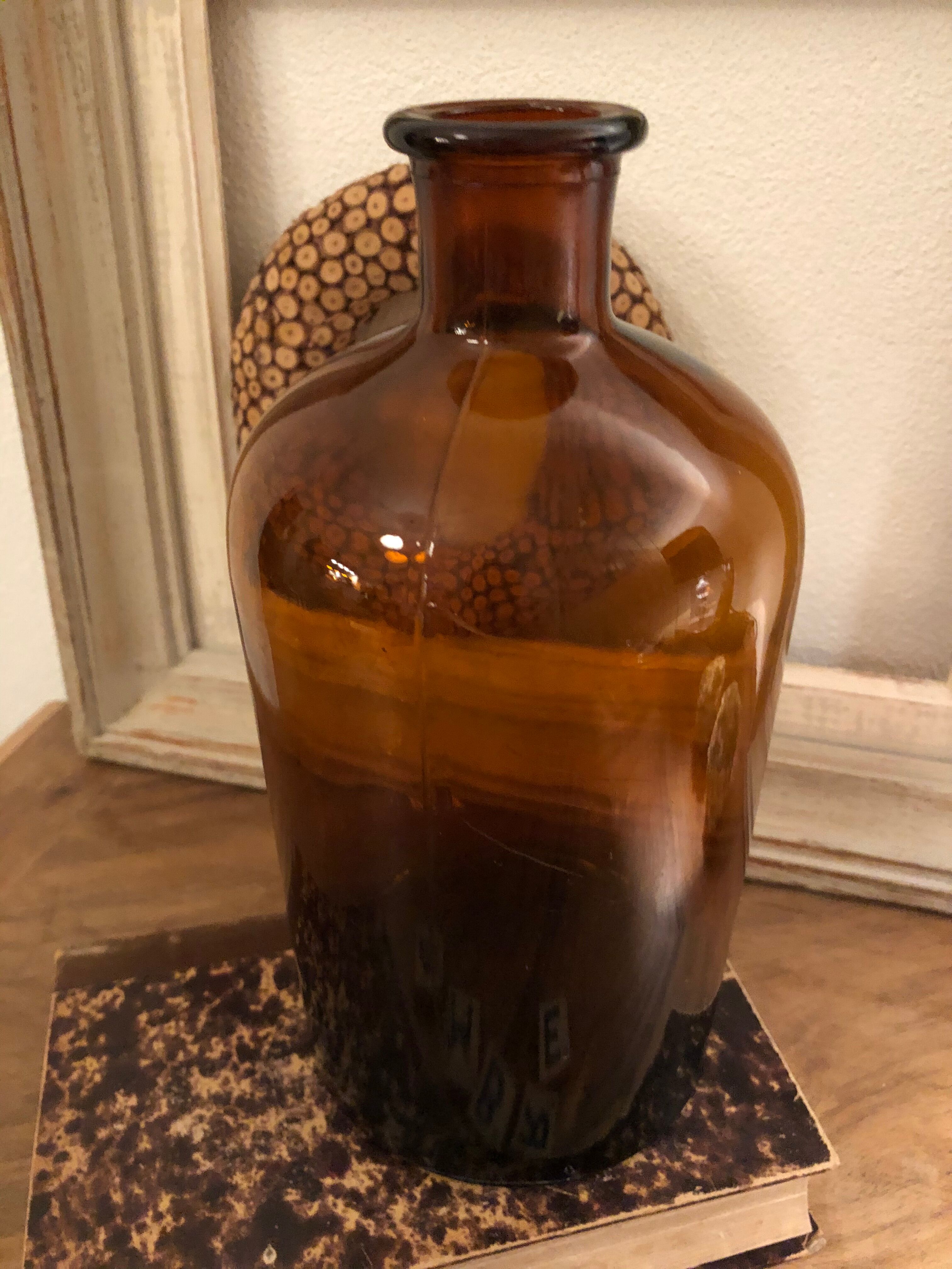 Amber flask