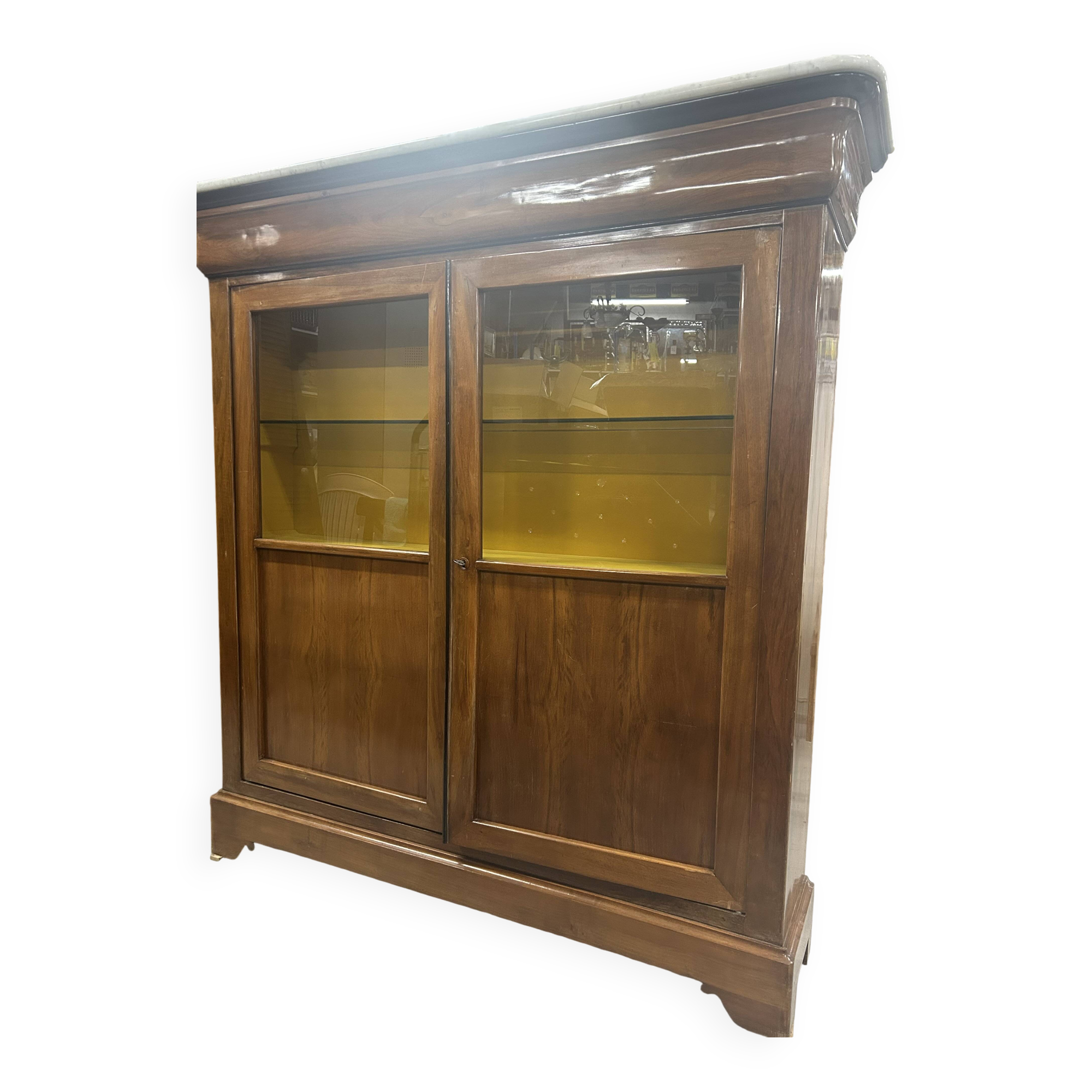 Vitrine Louis Philipe