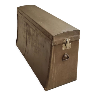 Antique suitcase car trunk French