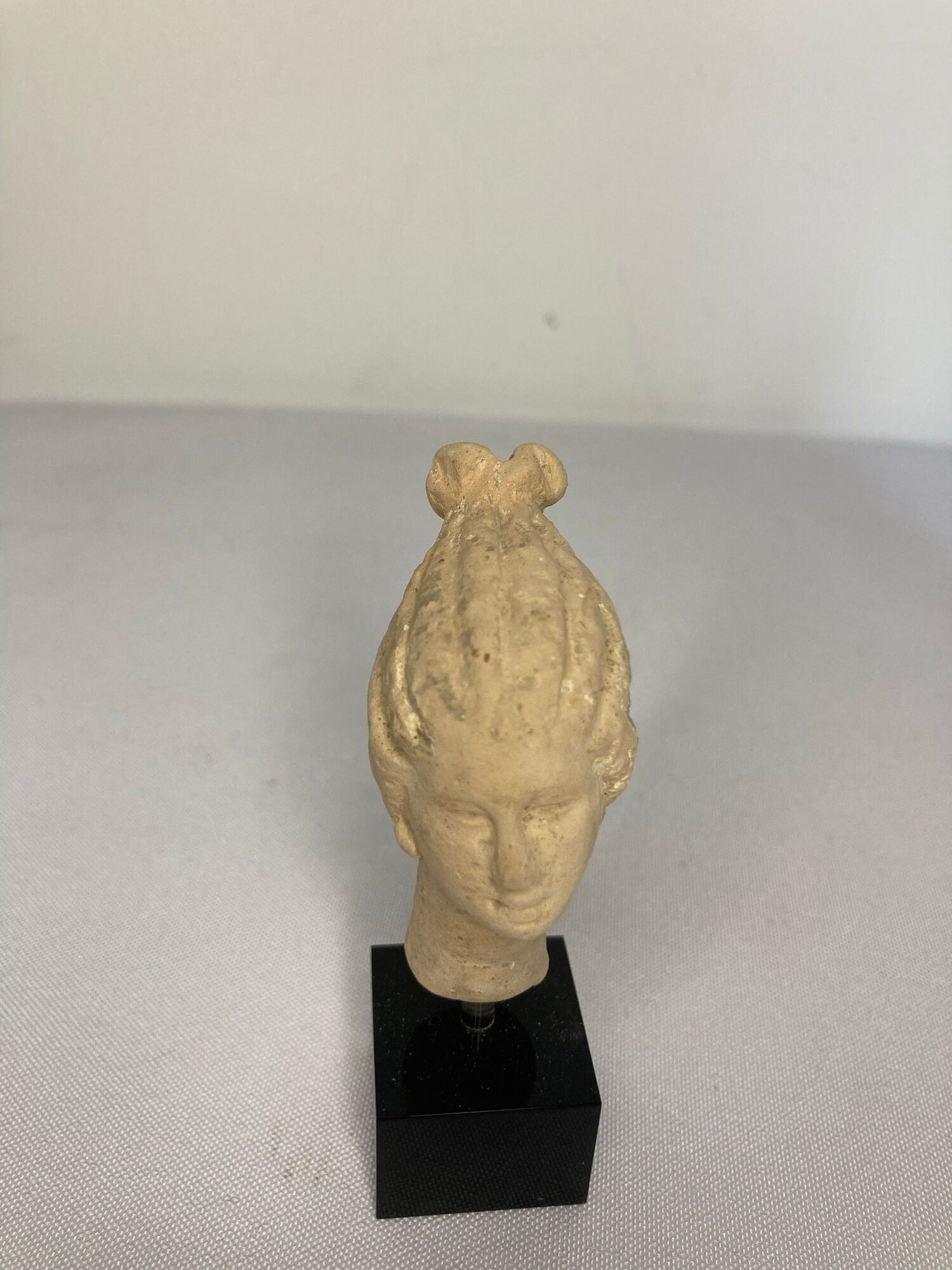 Antiquity two heads Greek woman with terracotta bun
