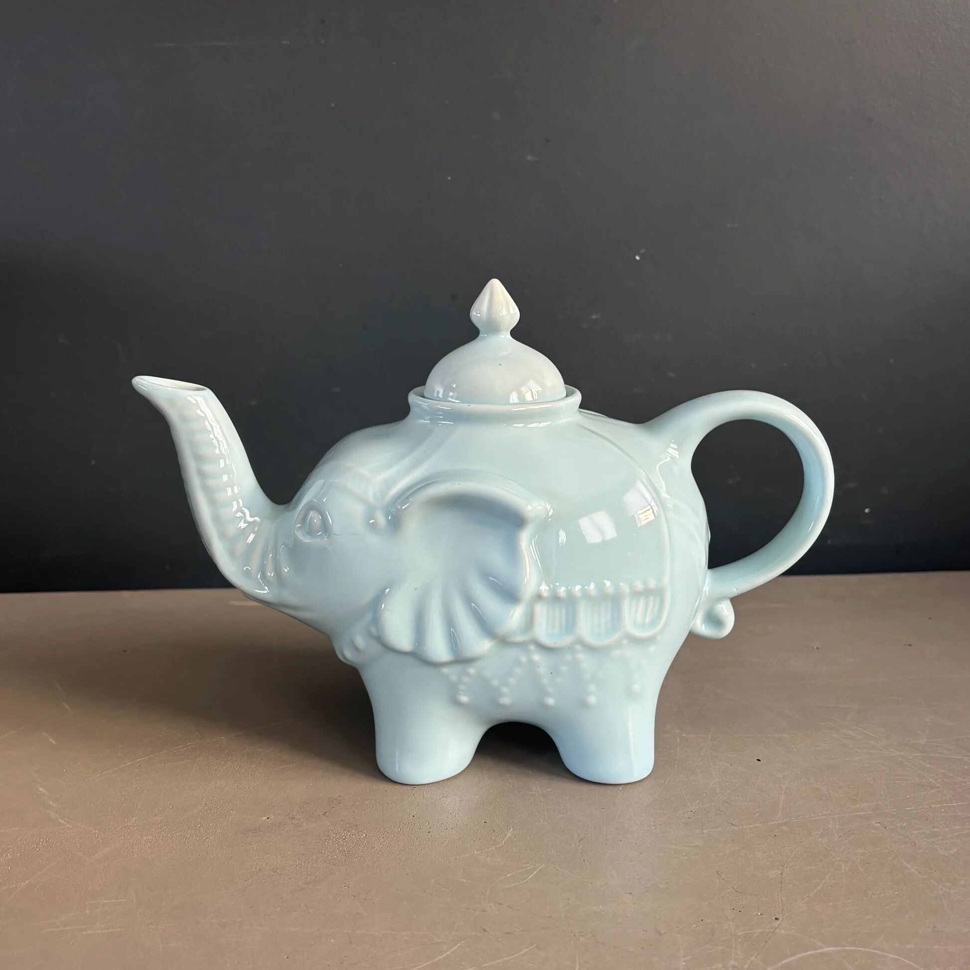 Théière éléphant bleue