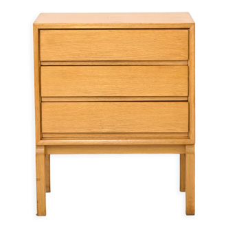 Scandinavian oak chest of drawers