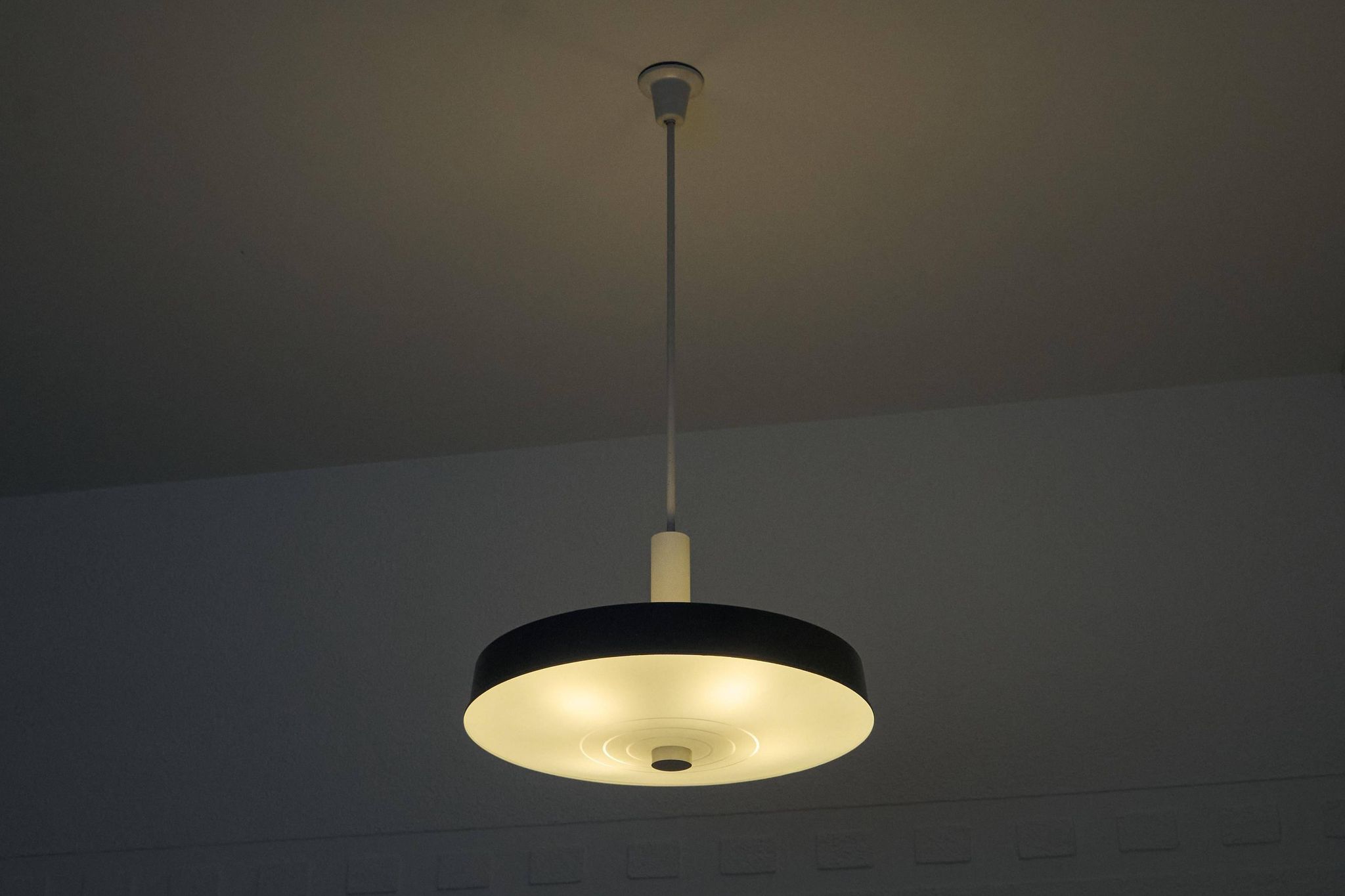 Large Mid Century suspension lamp with lacquered metal and engraved opaline glass from 1960.