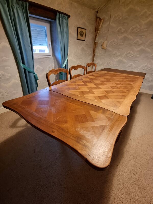 Table à manger extensible + chaises de style provençal