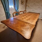 Extendable dining table + Provençal style chairs