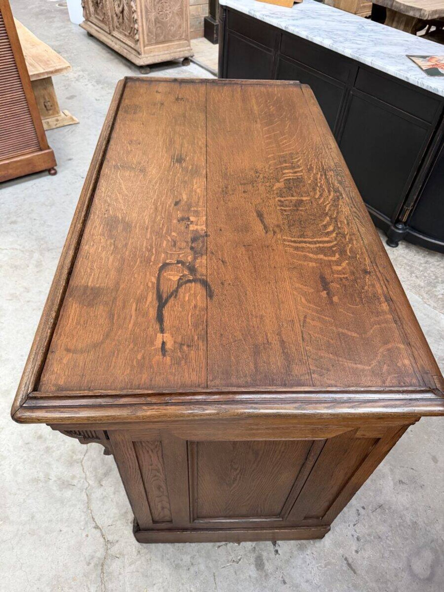Oak shop counter from the early 20th century.