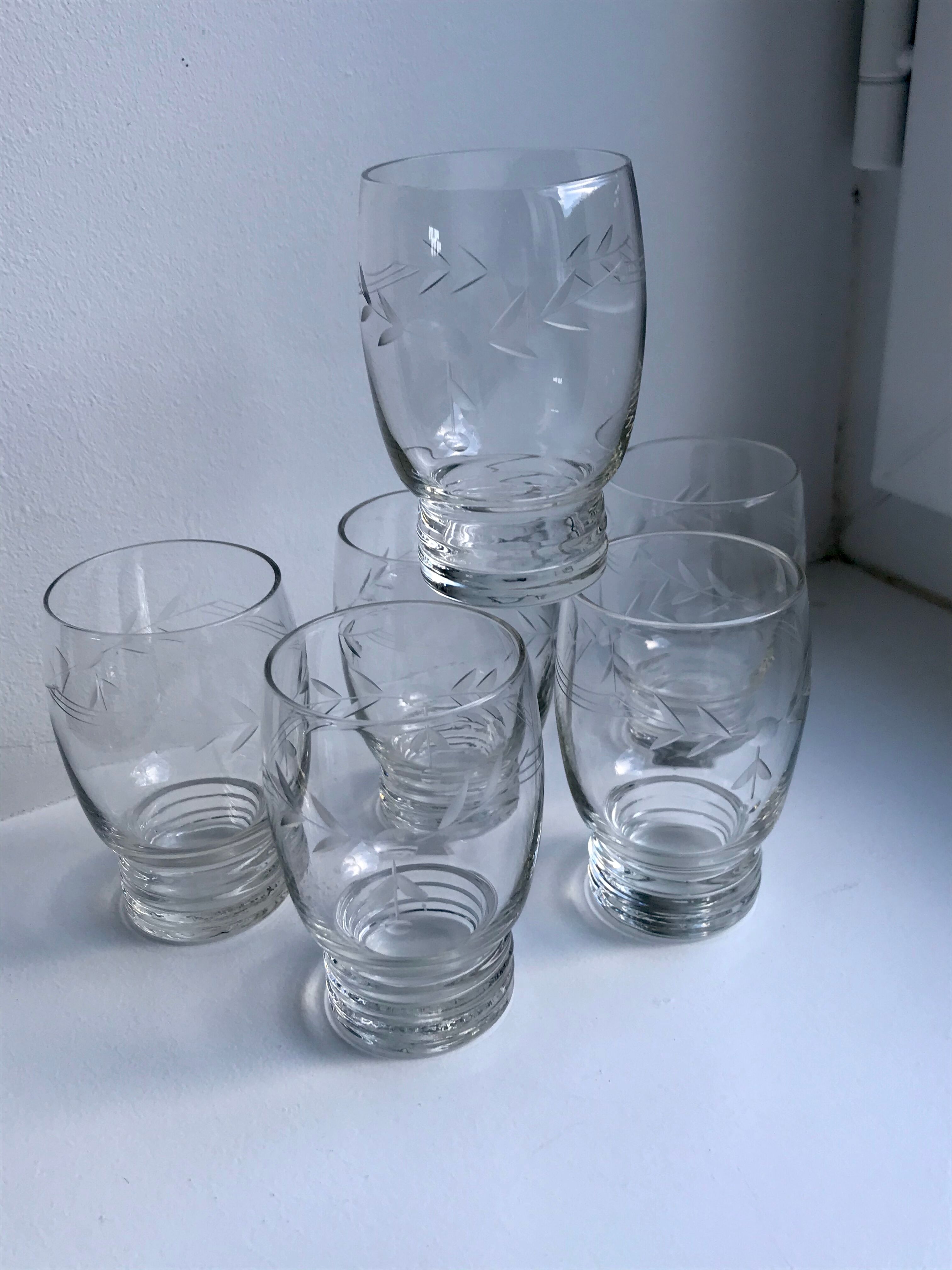 Lot de 6 verres à eau en cristal gravé années 50