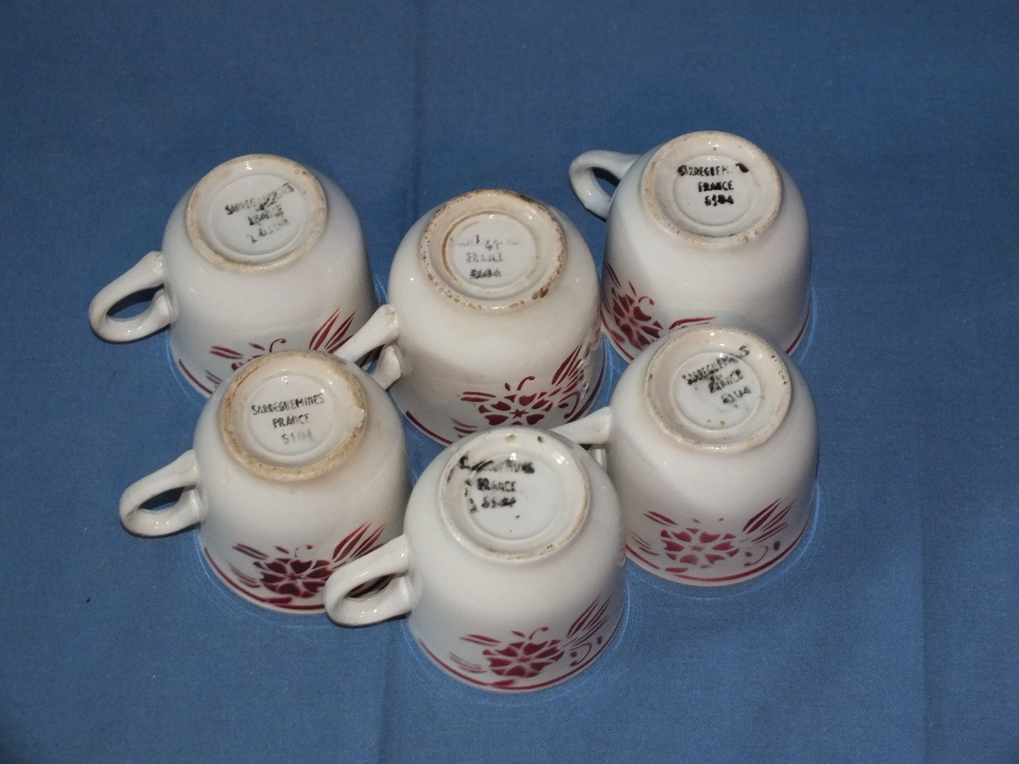 6 vintage cups Sarreguemines - stencil decoration