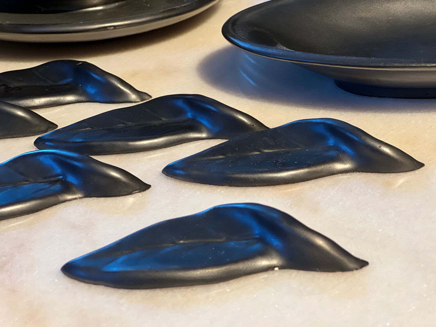 Service de table Ceramony Vallauris en faience noir mat 1950 - 38 pièces