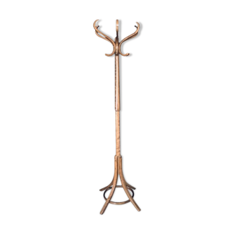 Baumann coat holder