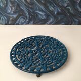 Round cast iron table mat, dark blue