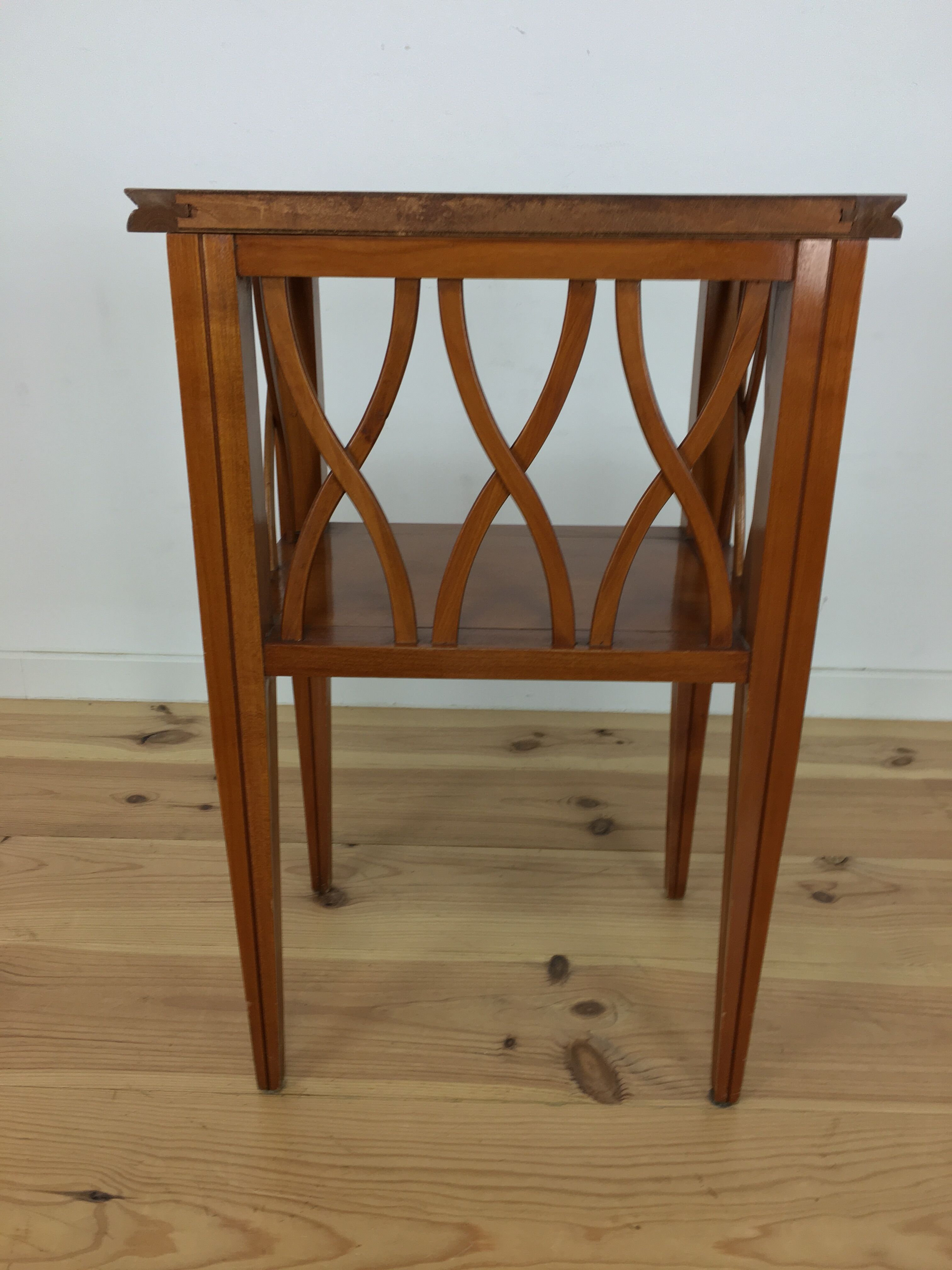 English style brace bedside