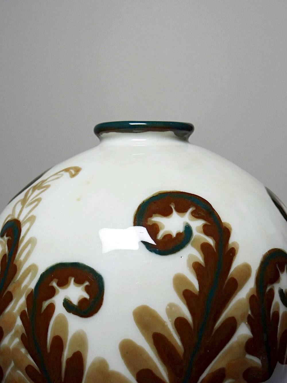 Small porcelain ball vase Tharaud Limoges circa 1920-1940