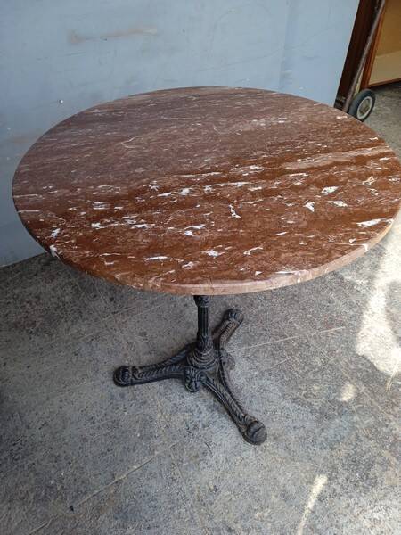70cm marble bistro table / pedestal table
