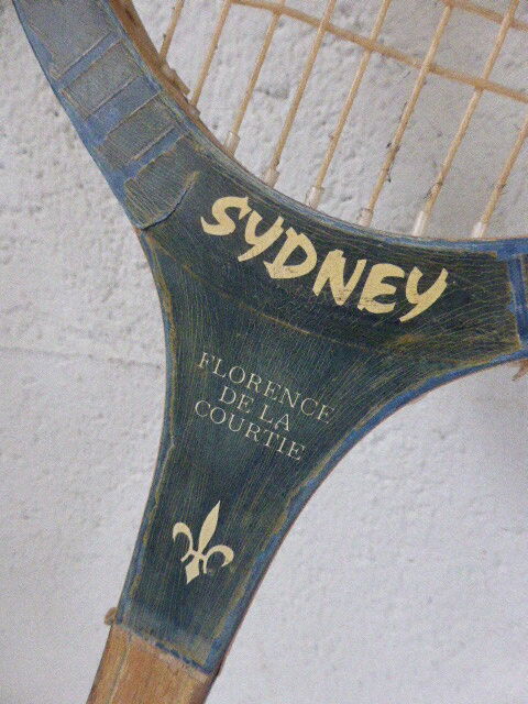 Lot of two wooden tennis rackets Florence de Courtie et Revenge