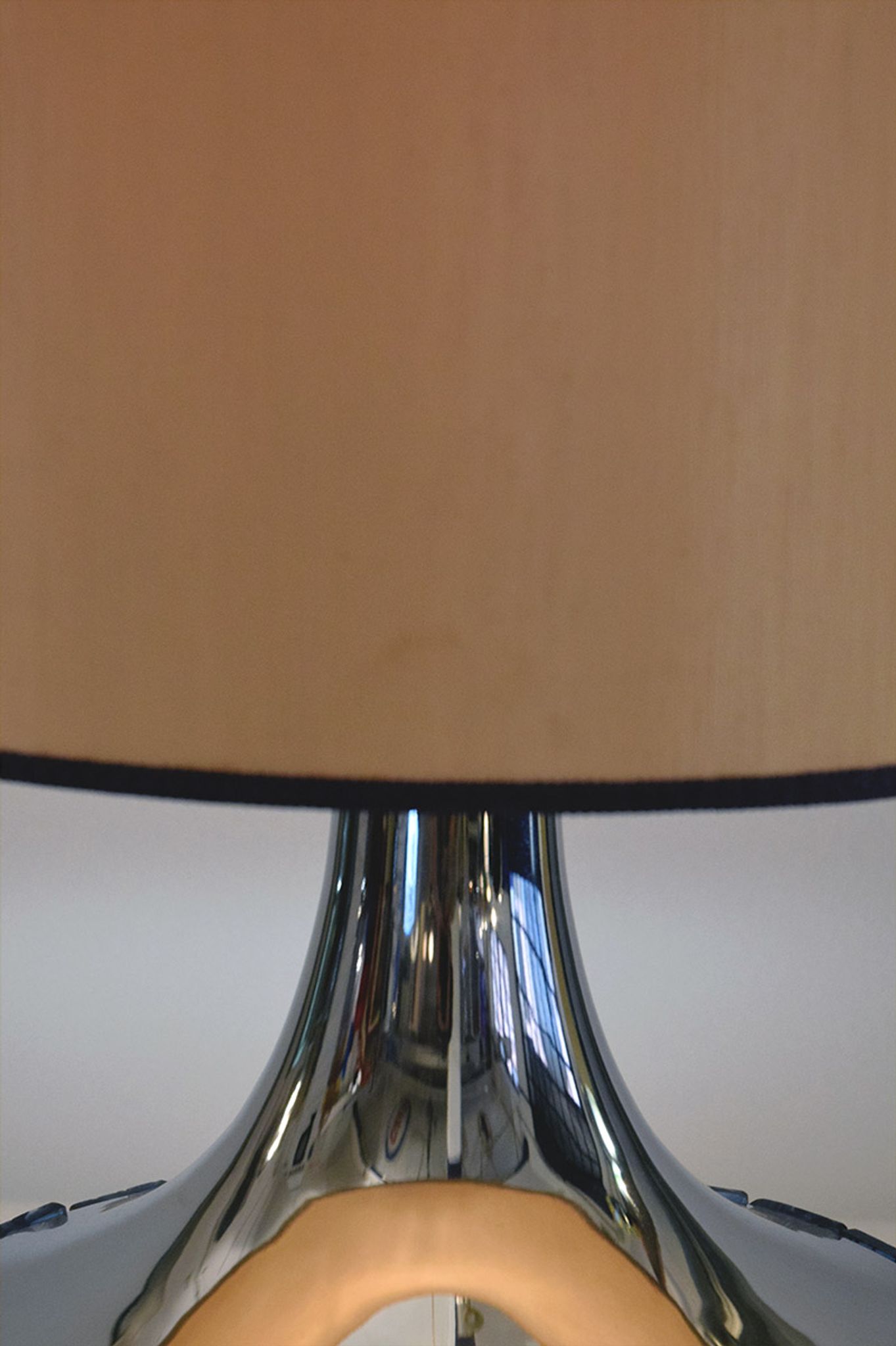 Large Italian Table Lamp with Hammered Glasses, 1970s