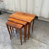 Nesting table