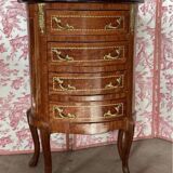 Louis XV style chest of drawers, 20th century
