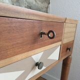 Vintage dressing table restyled