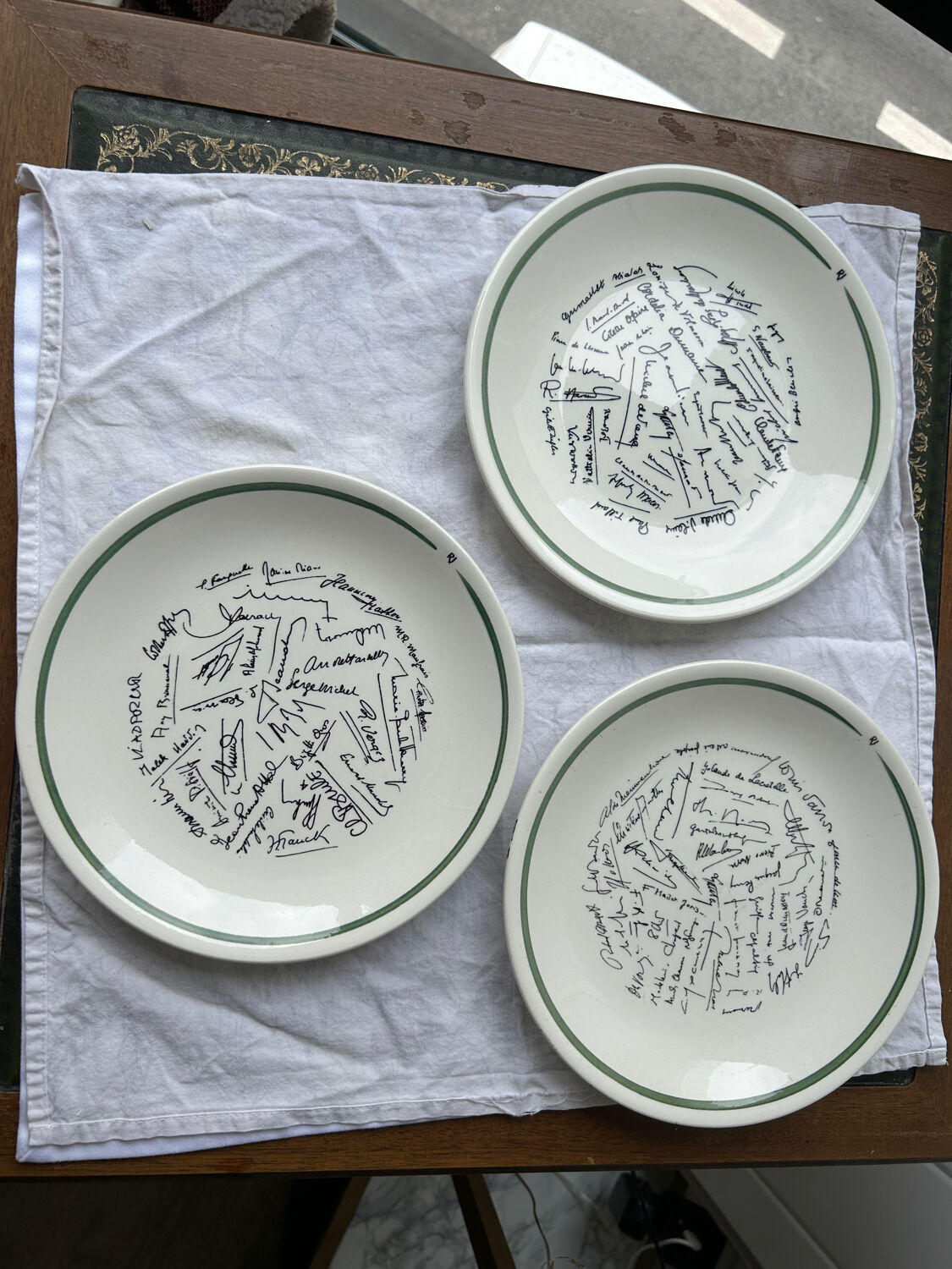 Set of 6 dessert plates Gien - Special edition Julliard