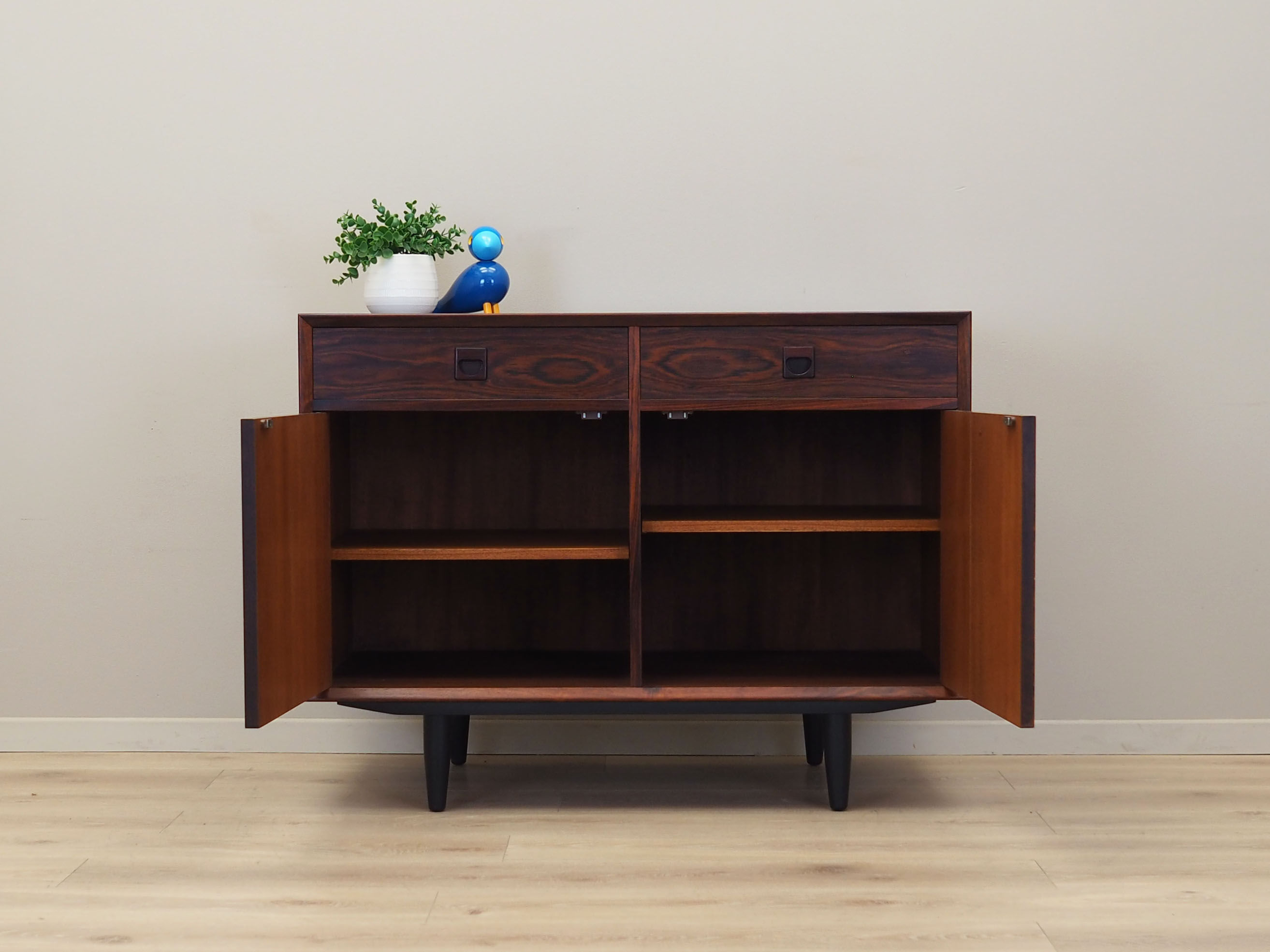 Buffet en palissandre, design danois, années 1970, production: Danemark