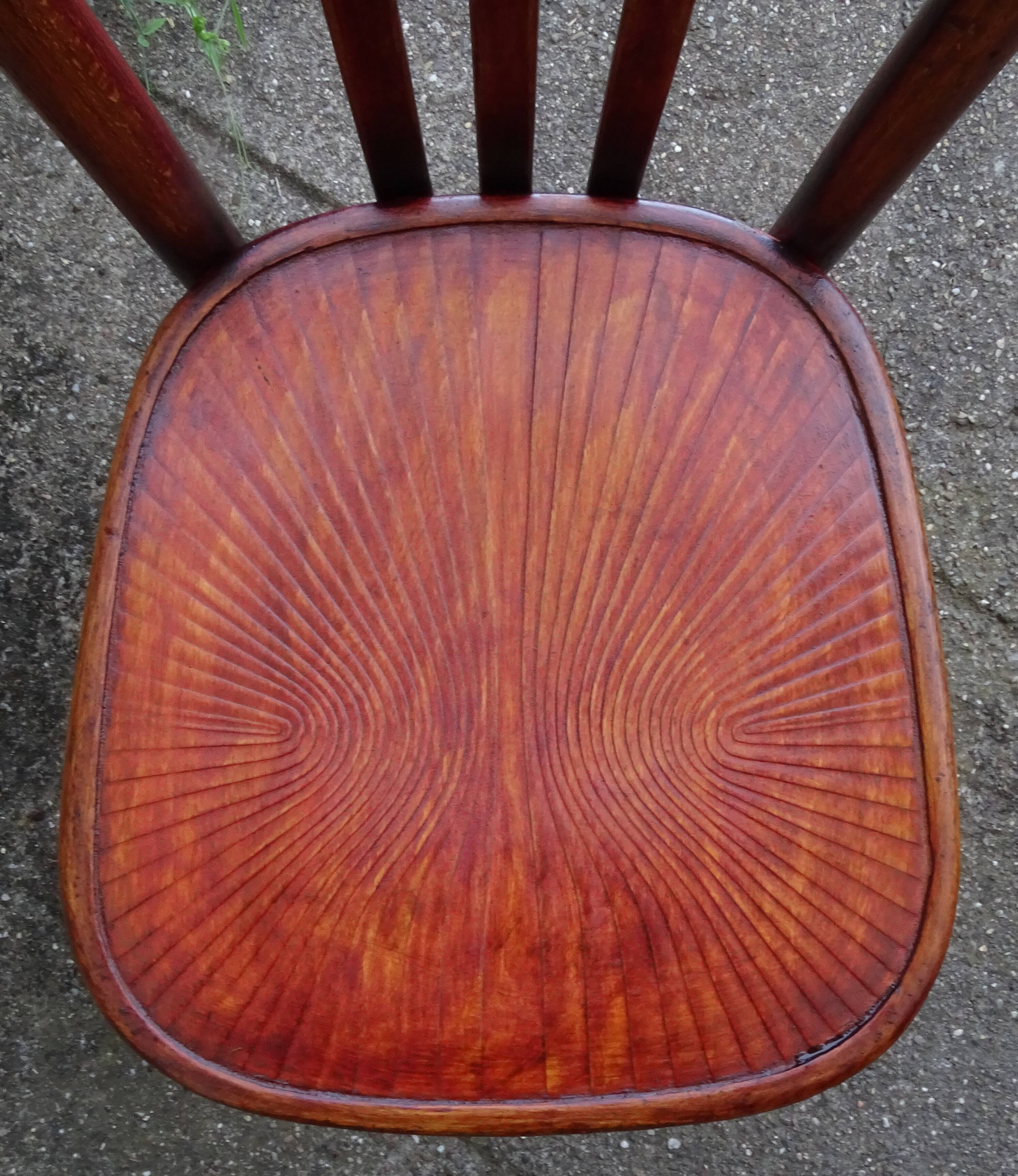 Set of 4 mismatched bistro chairs, 1900 to 1930 with wooden seats, Thonet, Baumann