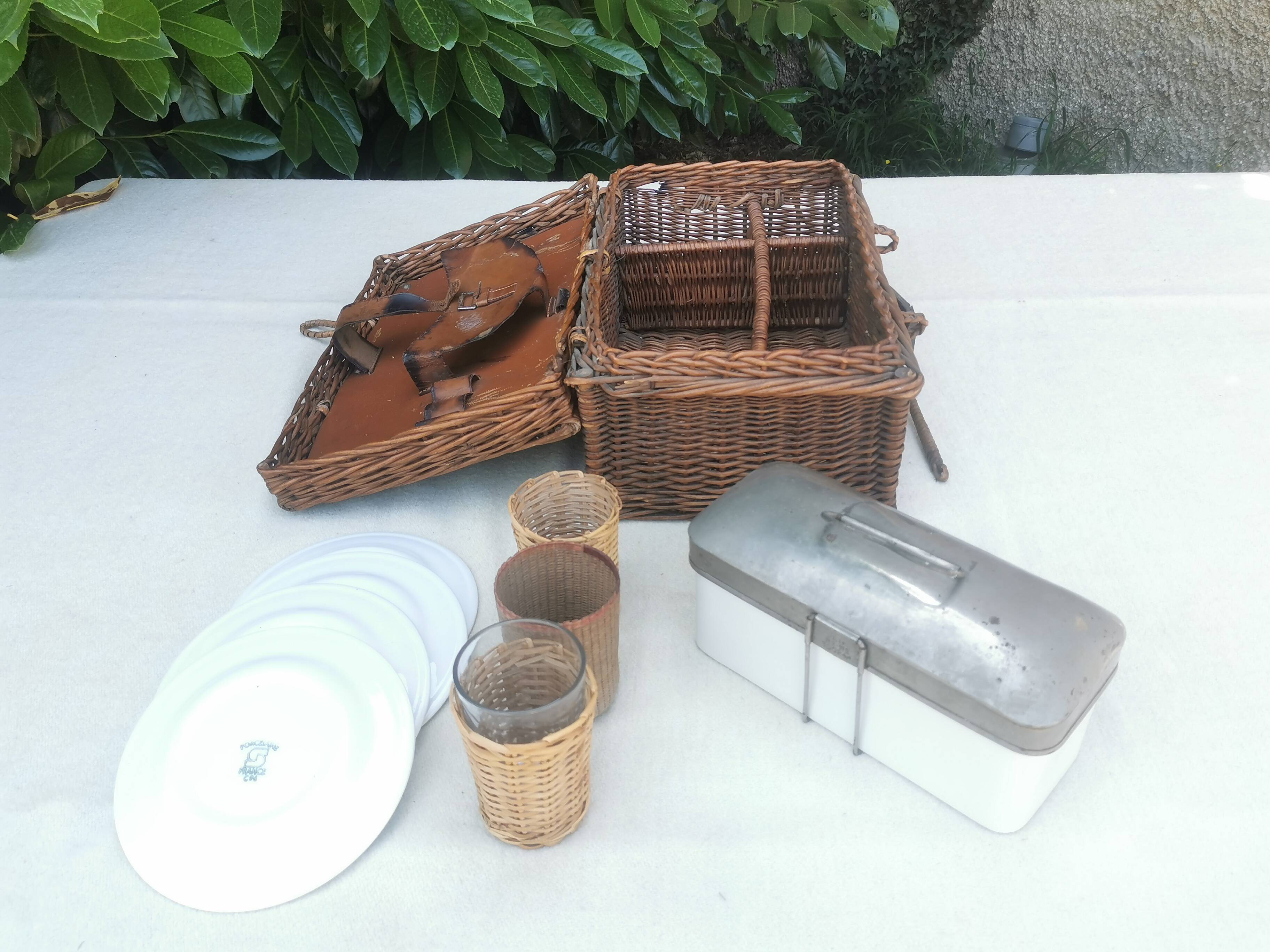 Vintage picnic basket