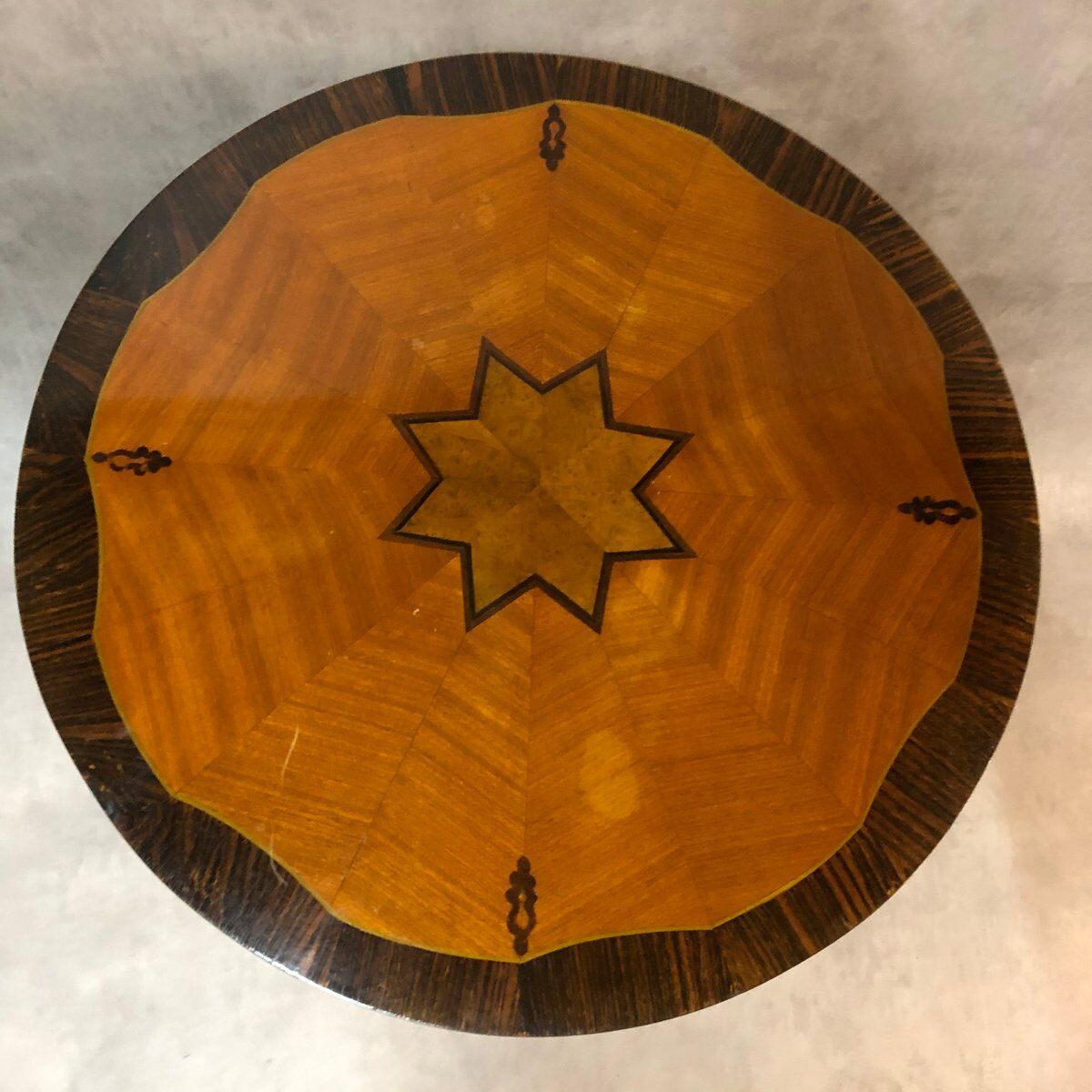 Art deco side table in rosewood 1940s