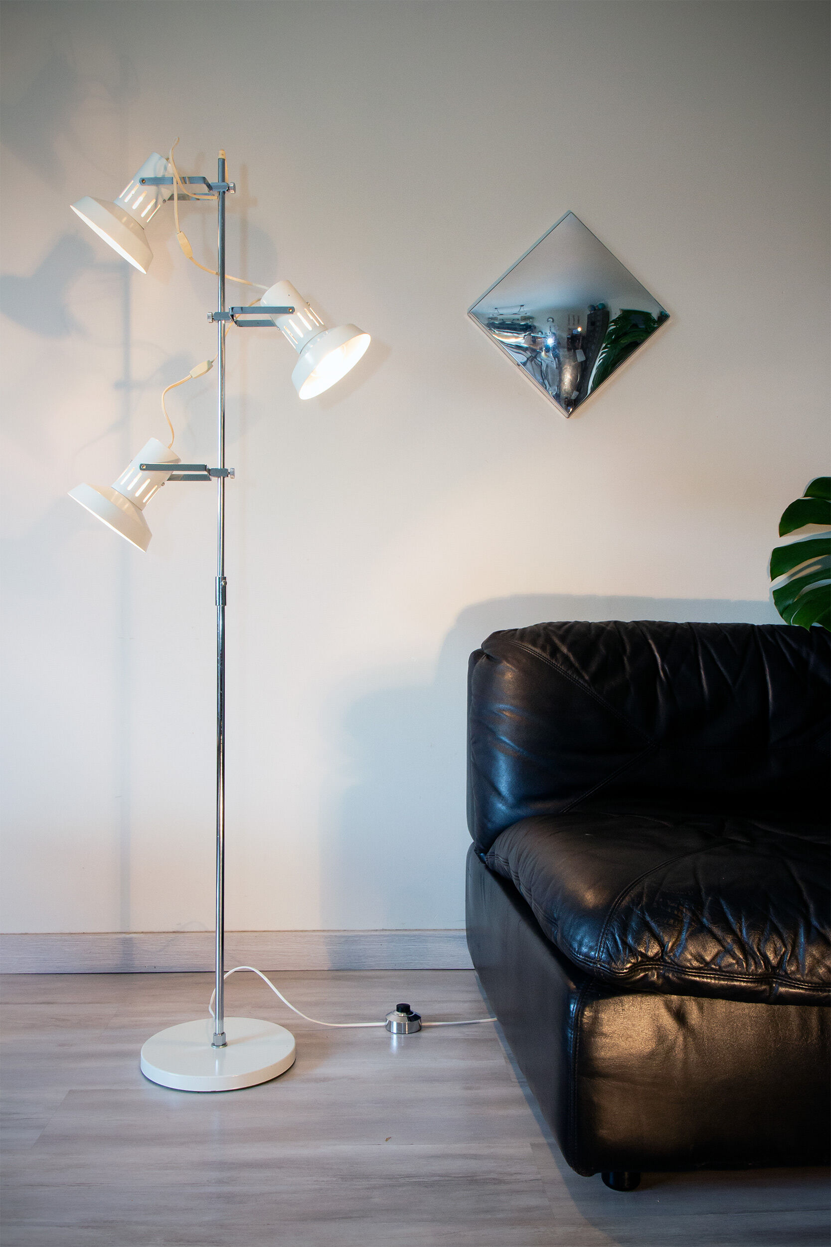Floor lamp with 3 white adjustable spots, 1970-80