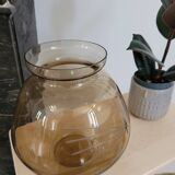 Round smoked glass vase with star pattern
