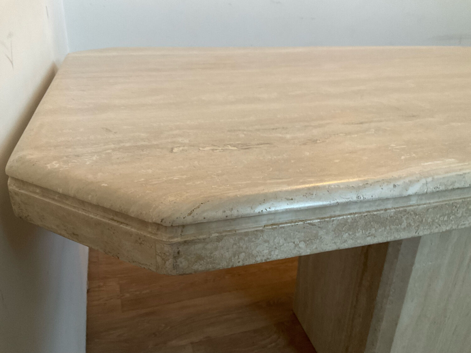 Travertine dining table 6/8 people