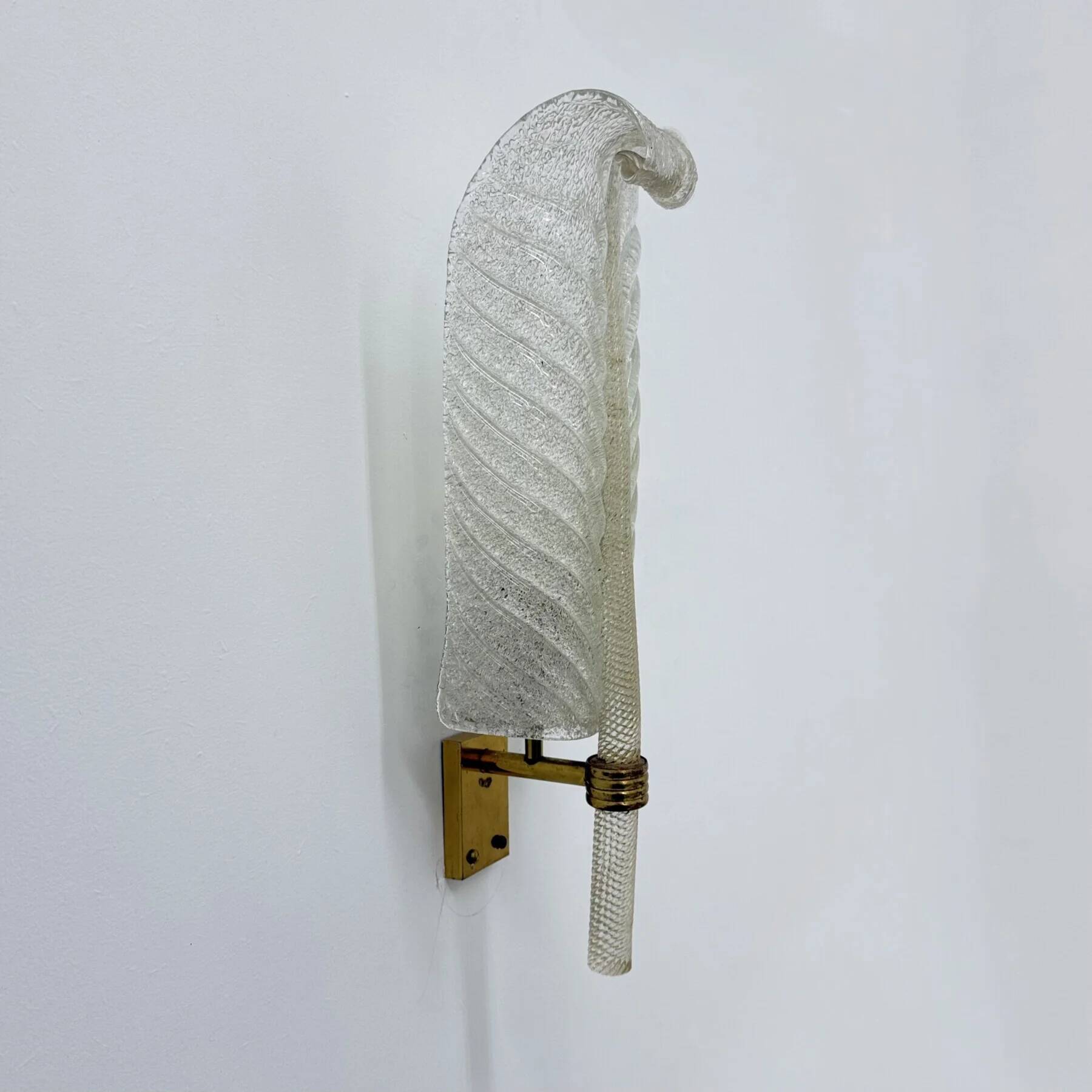 Large Barovier & Toso wall lamp Murano glass leaf, 1970s