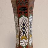 Partitioned Asian vase with Persian decoration. Vintage.
