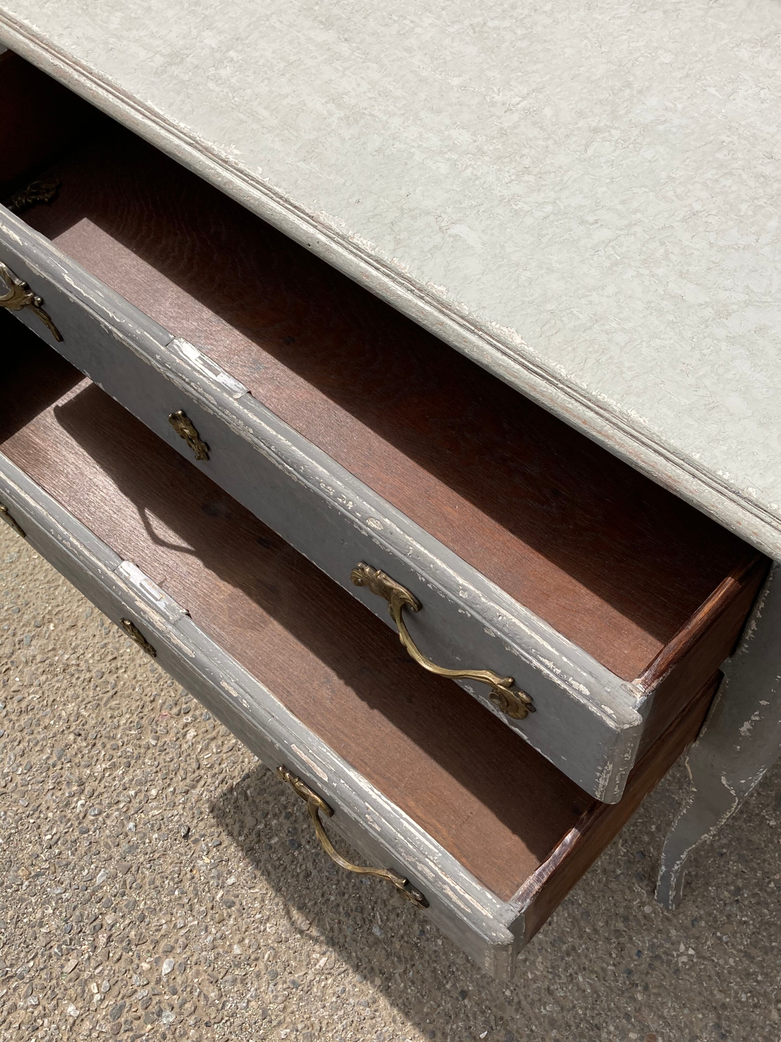 Convenient 2 Louis XV style drawers