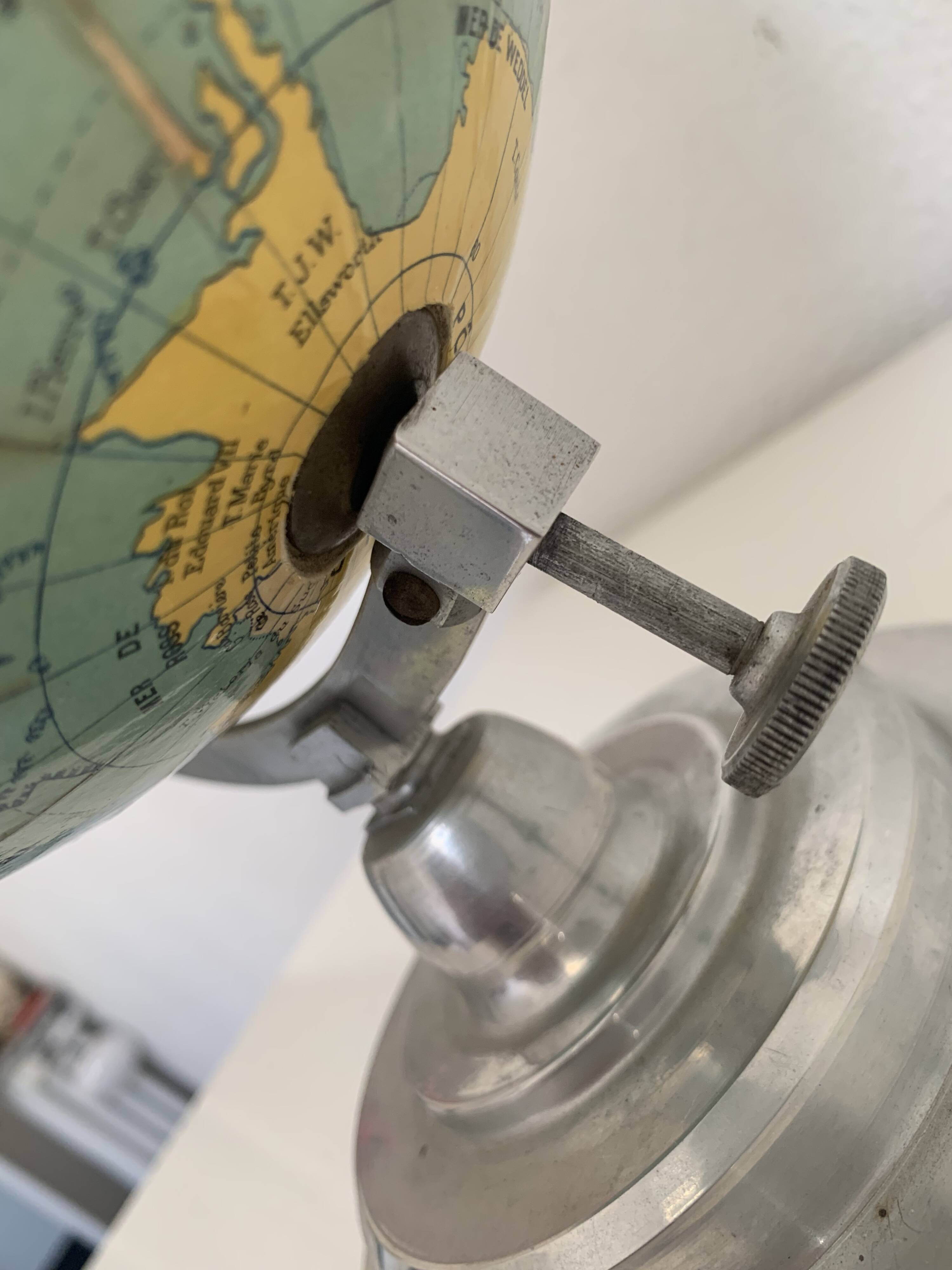 Vintage 1950 terrestrial globe Girard Barrère Forest - 29 cm