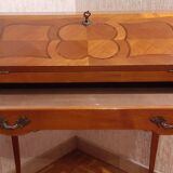 Inlaid slope desk