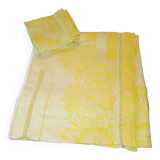 Tablecloth and 8 antique towels in linen lace hand