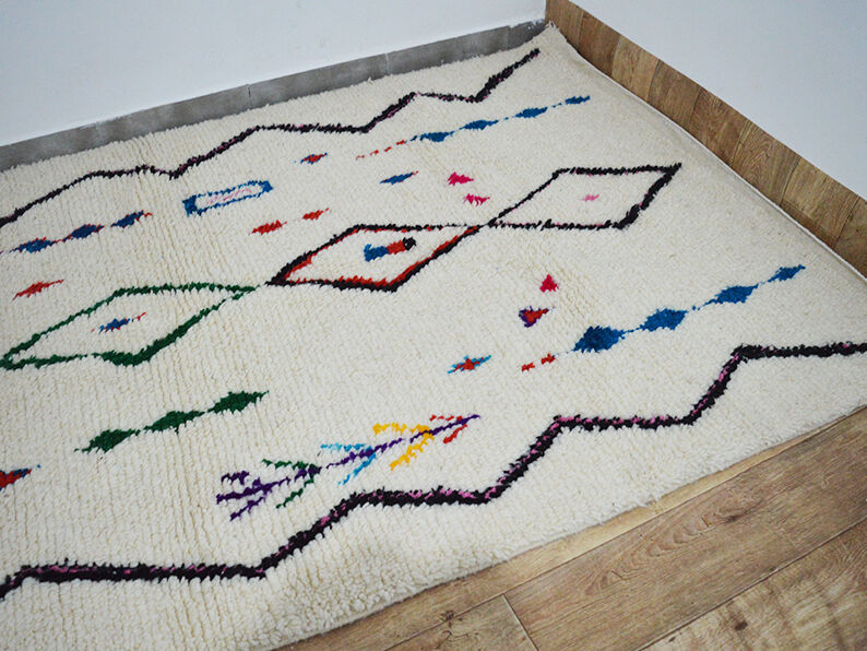 Handmade moroccan berber carpet 251 x 145 cm