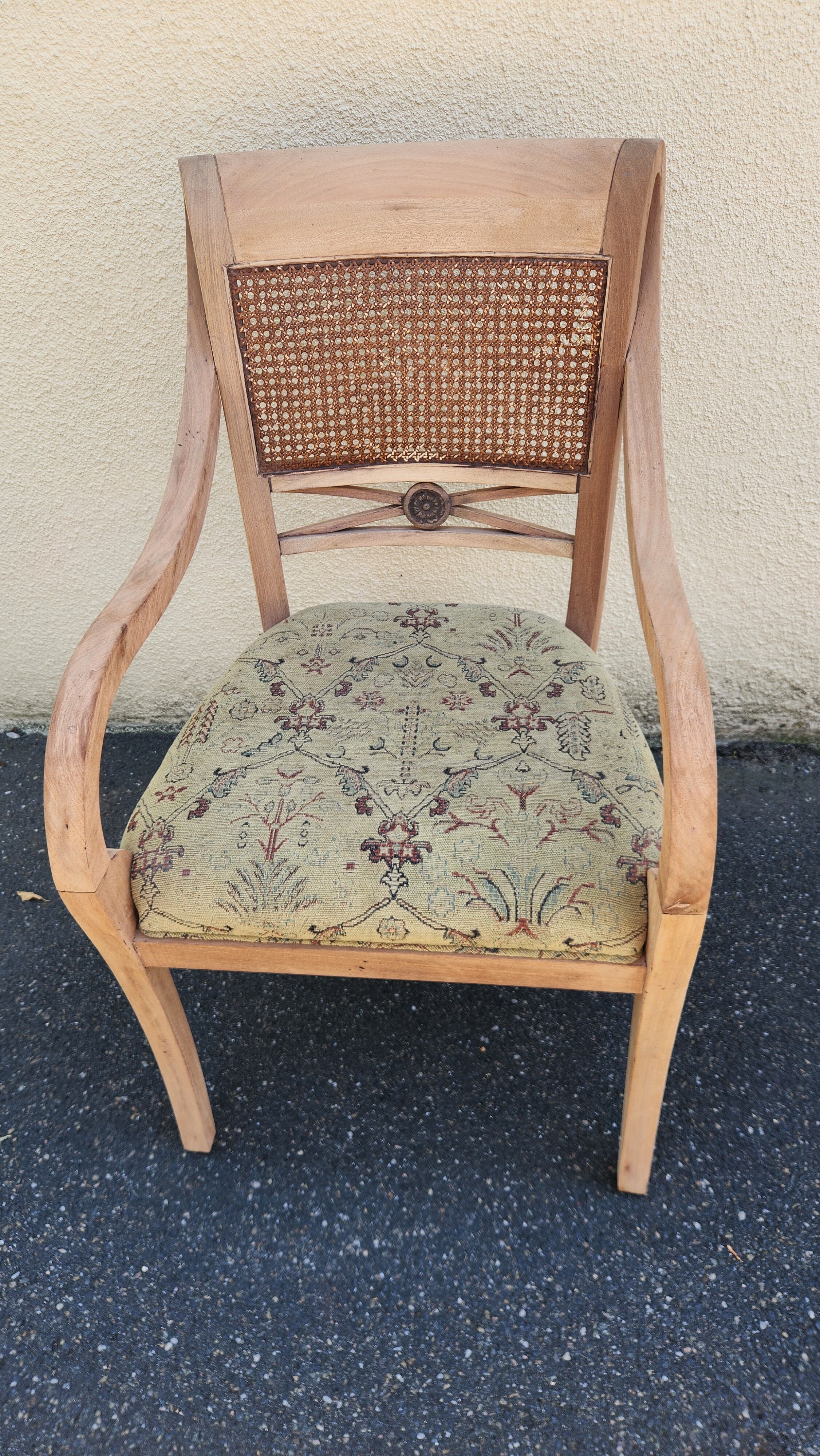 Fauteuil cabriolet palecek – bois brut & cannage