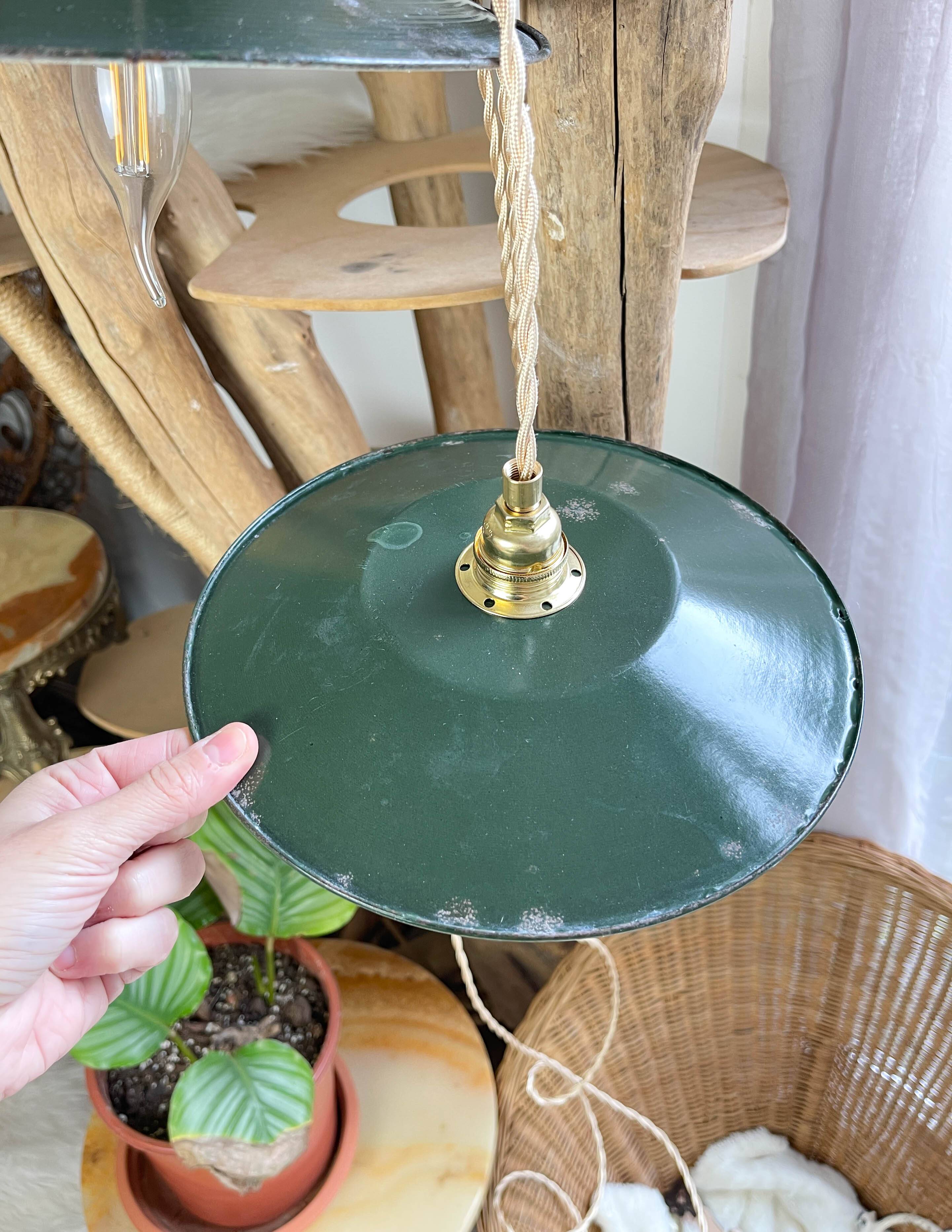 Vintage lampshade in green enamelled sheet metal, customizable