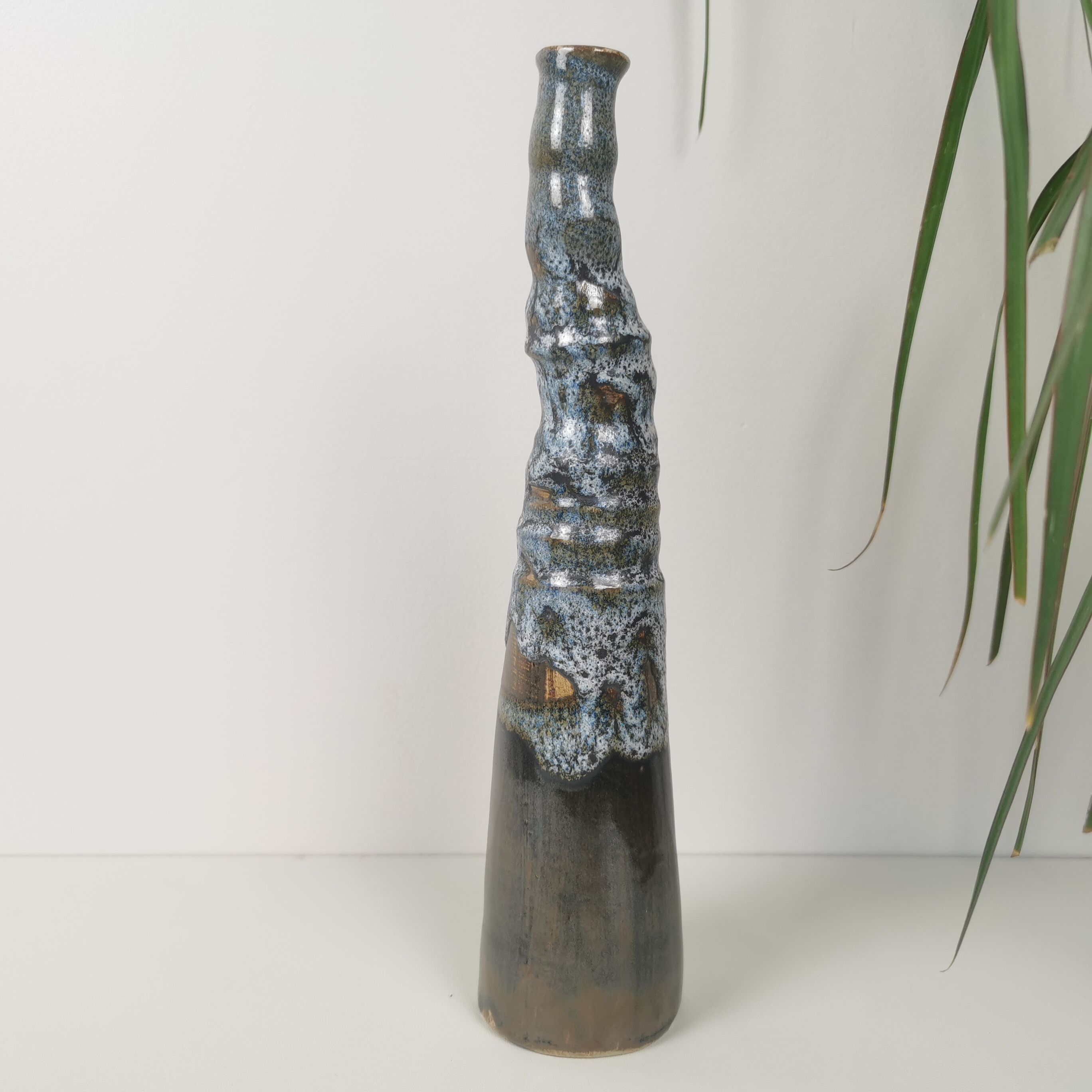 Vase soliflore terre vernissée
