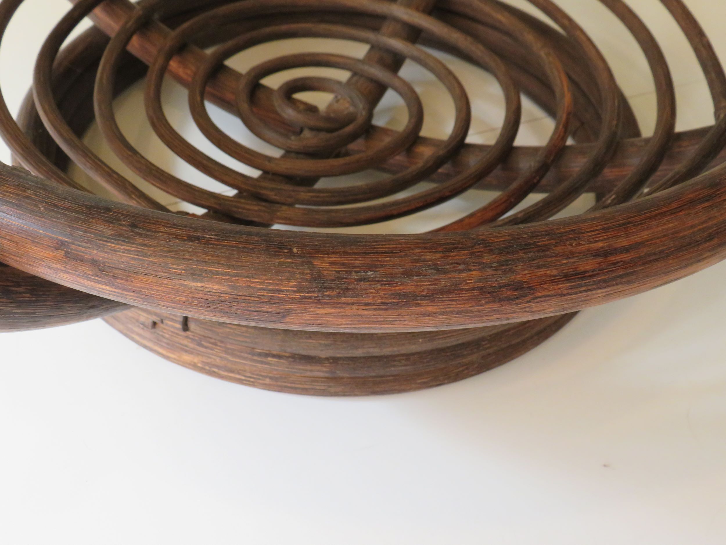 Round coffee table in bamboo, rattan, manou, Italy 1970