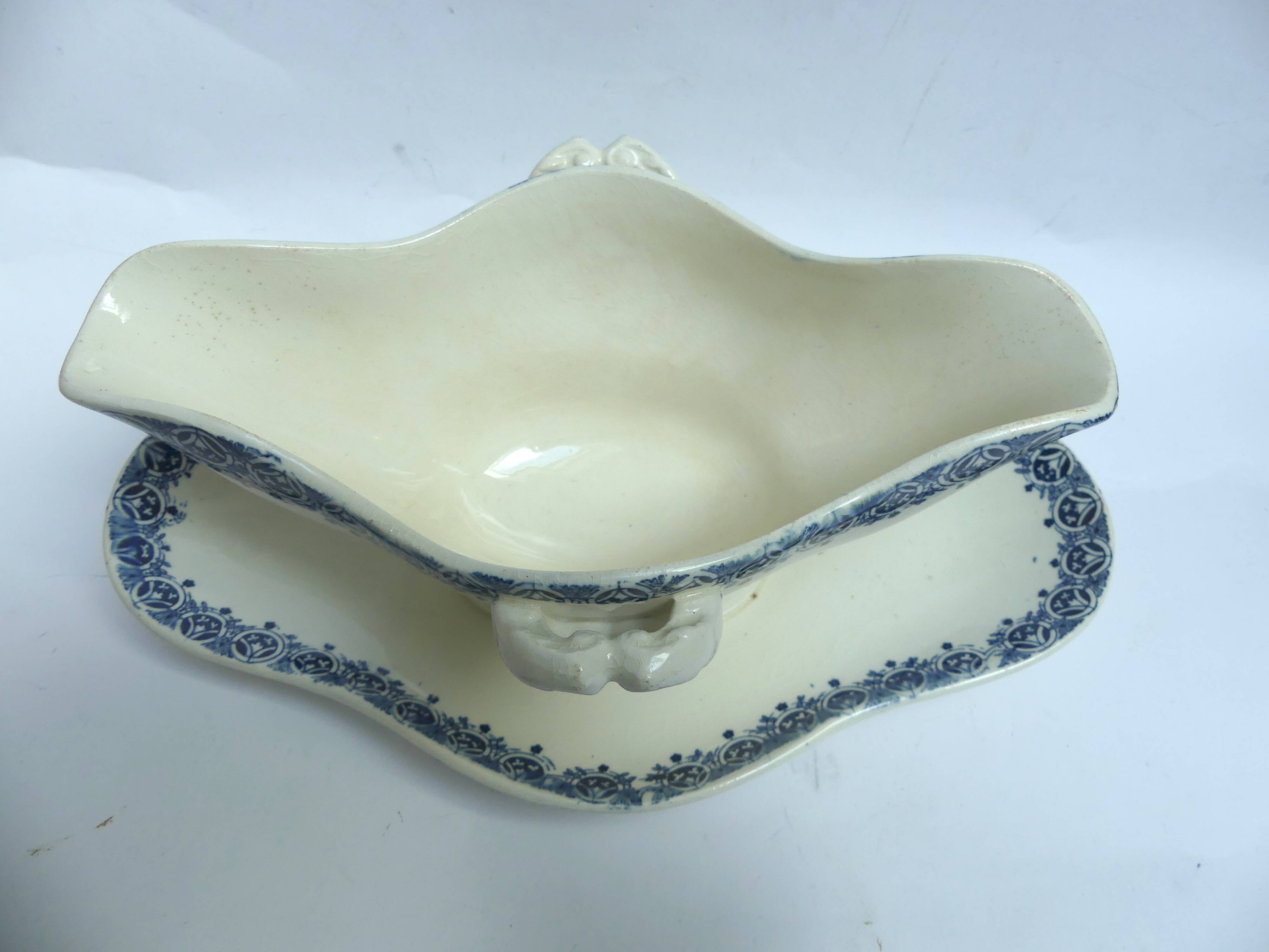 Gien large gravy boat in opaque porcelain