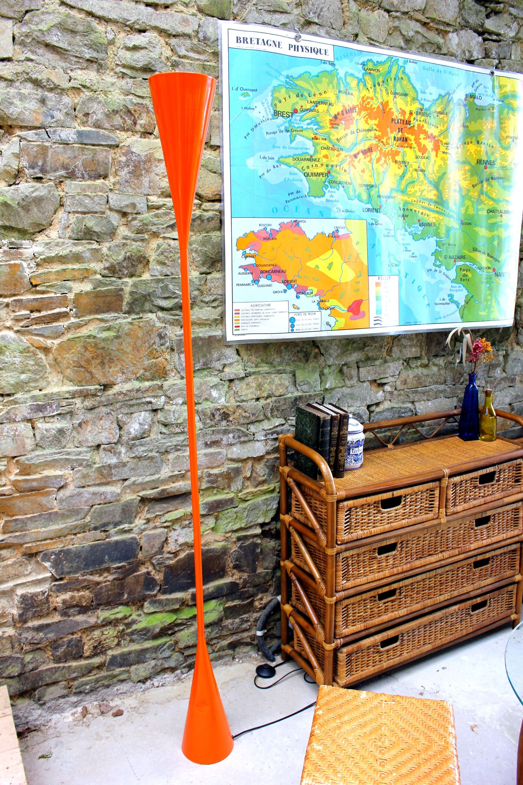 Hourglass floor lamp pop art vintage Mathias 80s orange diabolo