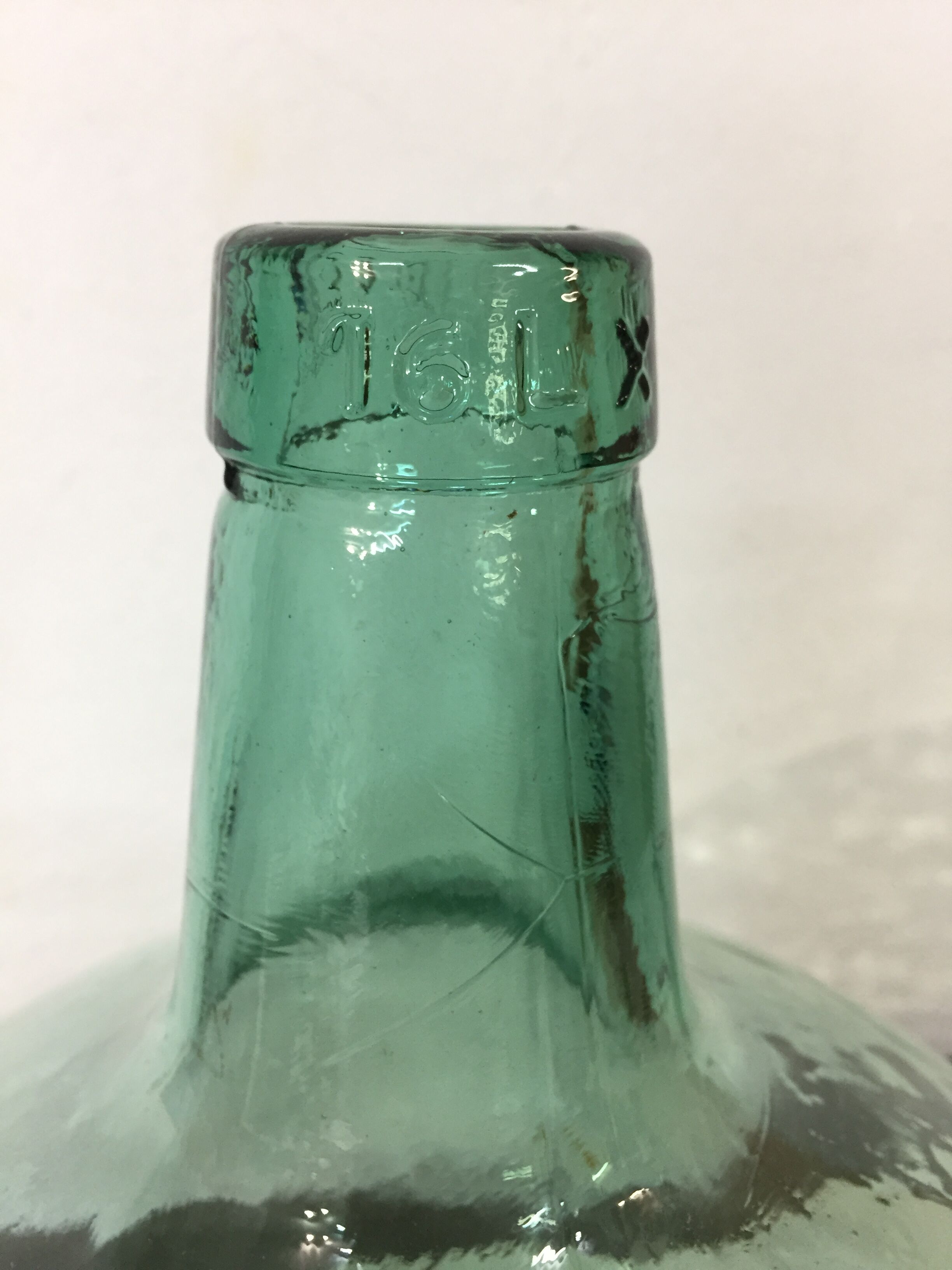 Demiojhn Viresa, 16l