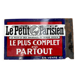 Enameled plaque “Le Petit Parisien”